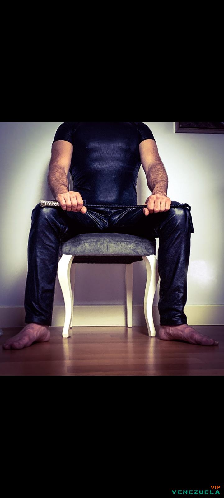 Bdsm Distrito Capital: Amo dominador severo para sumiso