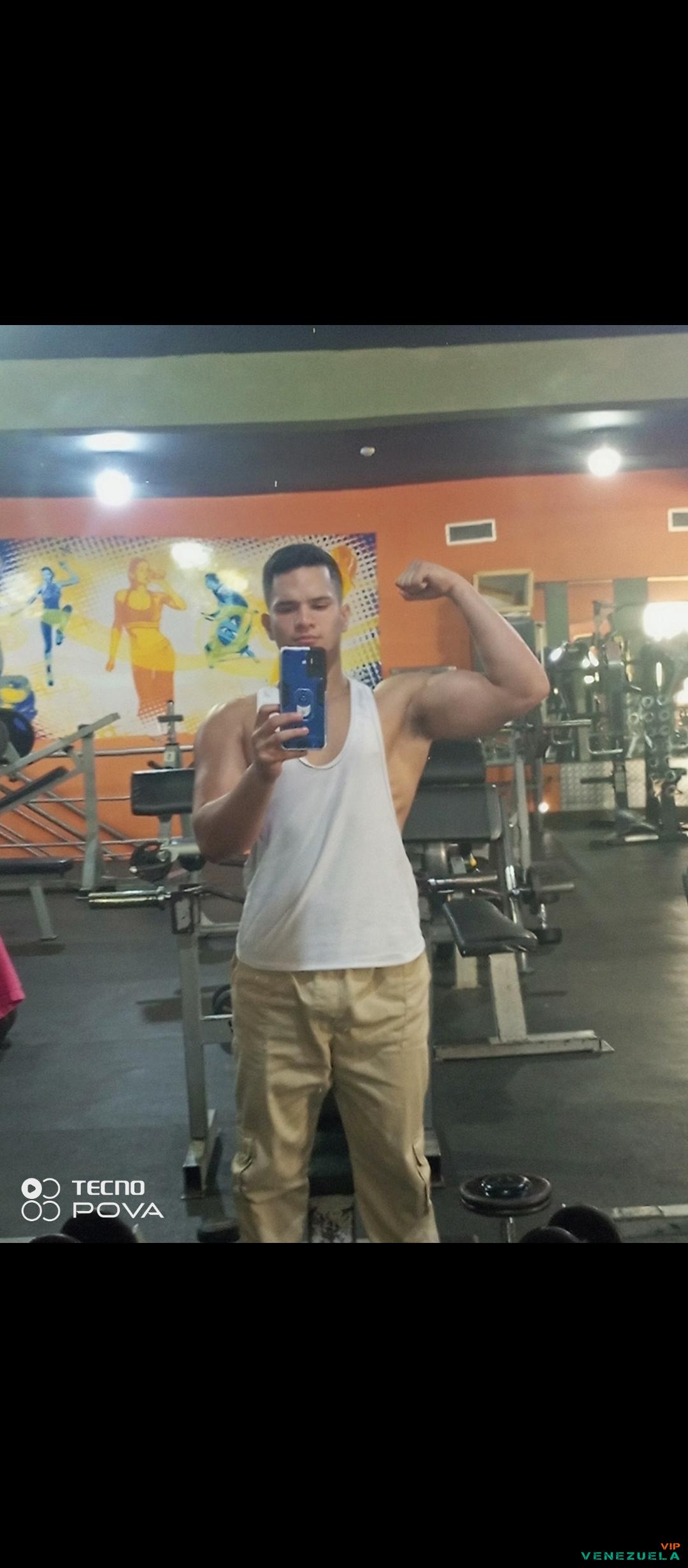 Putas Zulia: JOVEN DOTADO 14 CM BLANCO MUSCULOSO