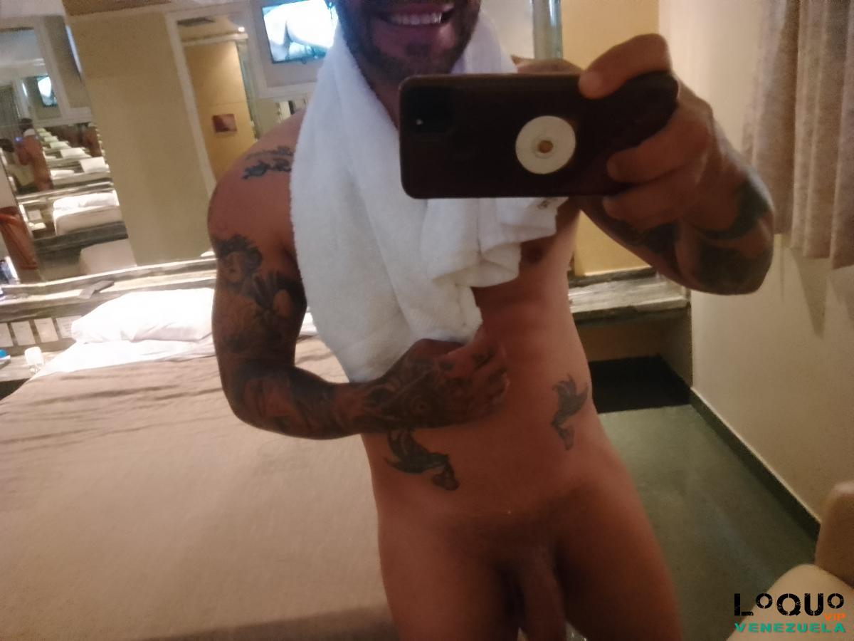 Escorts Masculinos Distrito Capital: Buscas Mamar Guevo? Te gusta mamar guevo? Activo disponible