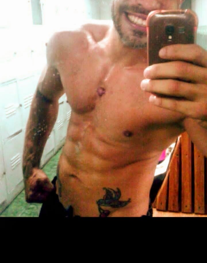 Escorts Masculinos Distrito Capital: Buscas Mamar Guevo? Te gusta mamar guevo? Activo disponible